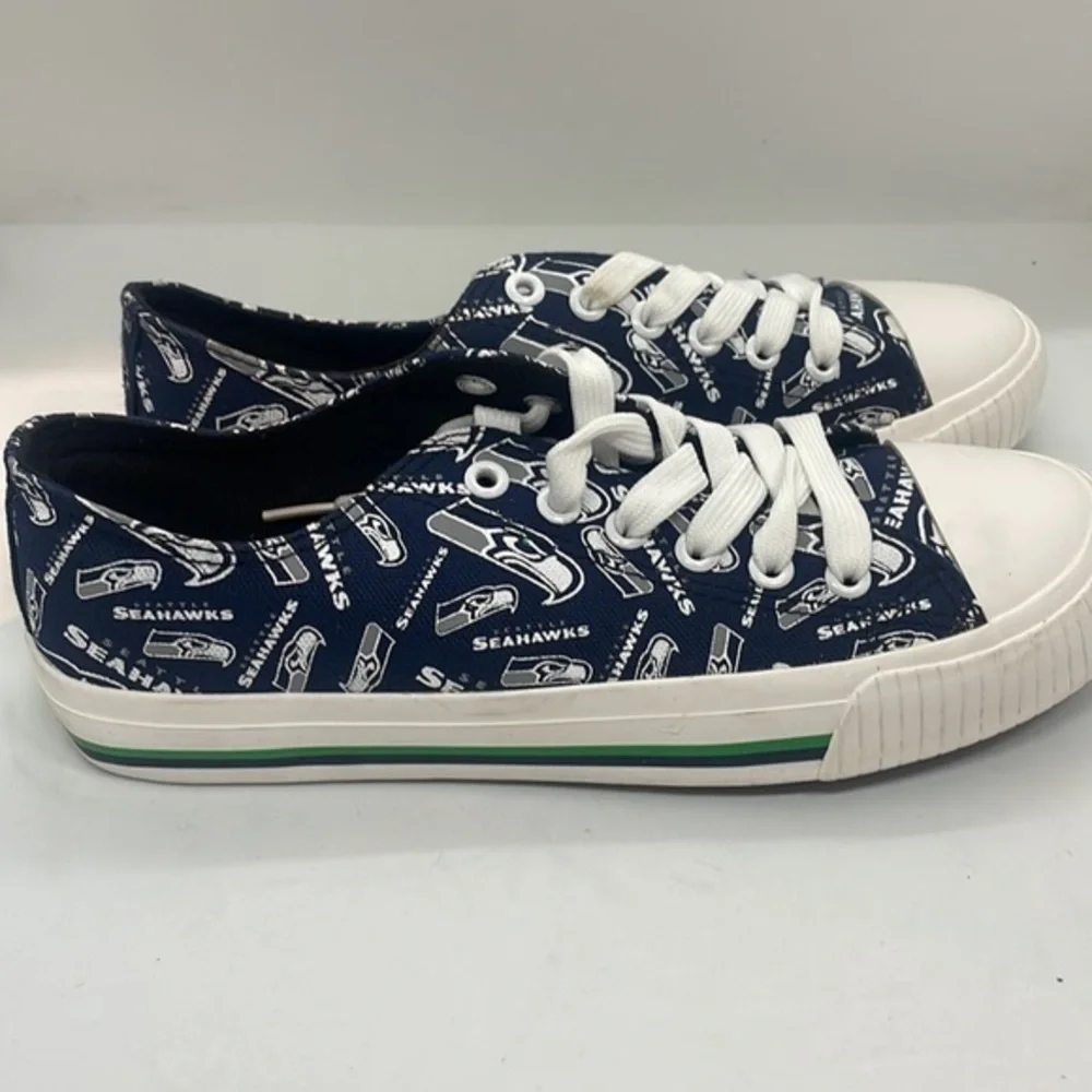 NWT NFL Seahawks shoes lace up sneakers size 8